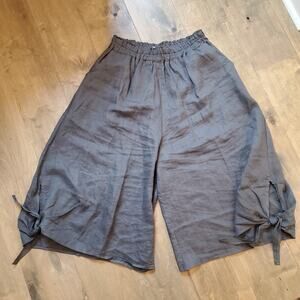 Yea Super Wide leg Cropped Linen pants Gray size Small-Medium LN